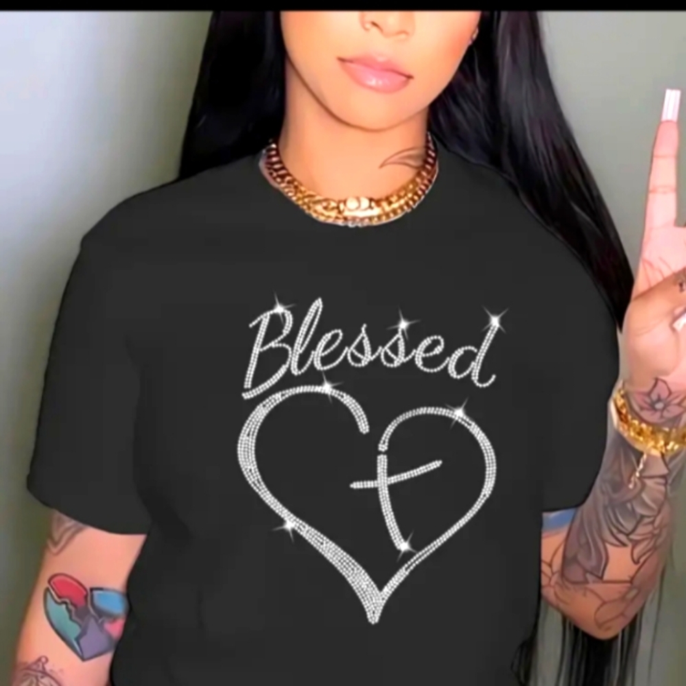 🌹 Beautiful Black and Silver BLESSED ♥️✝️ T-shirt XL🌹